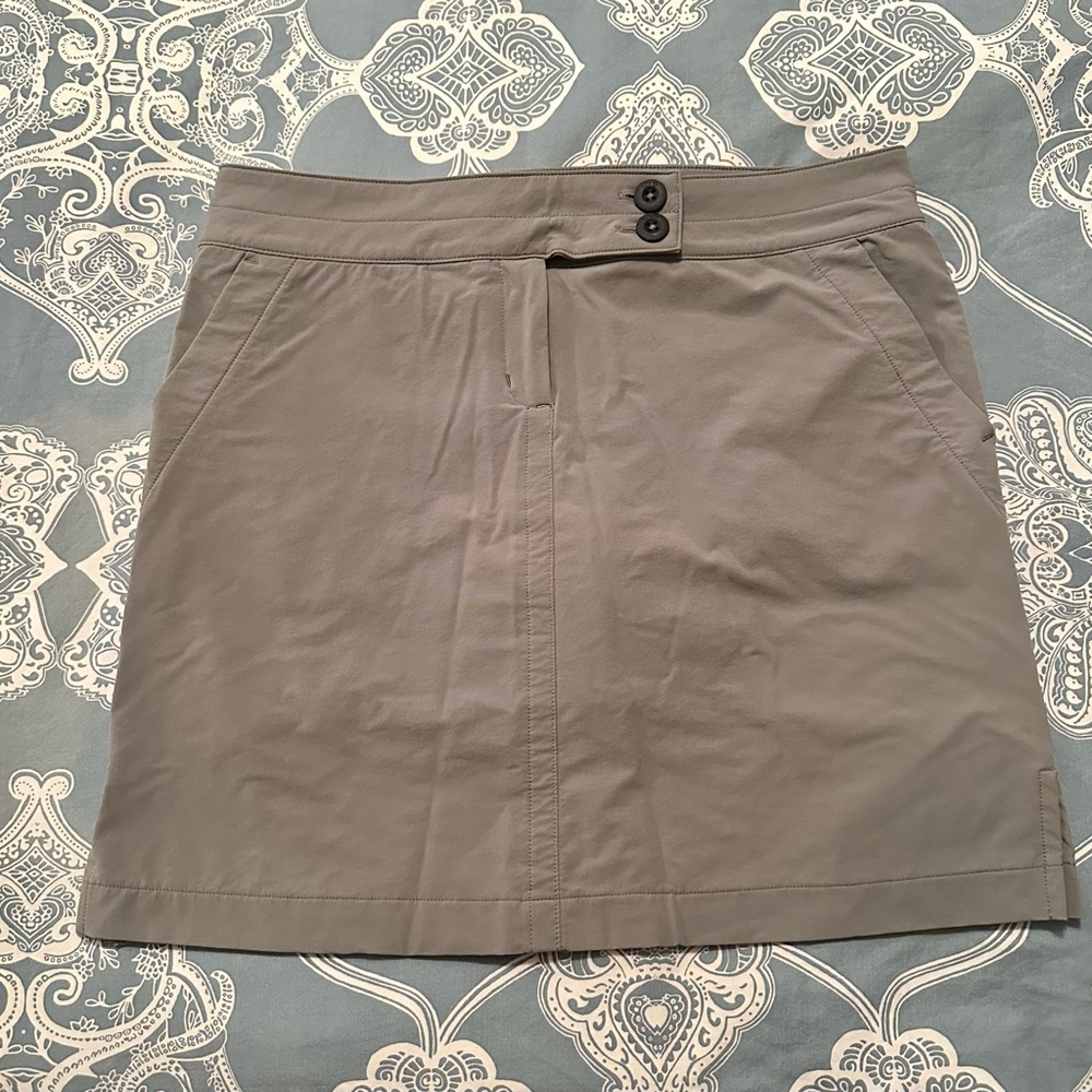 Lole olive green skort Women's 6